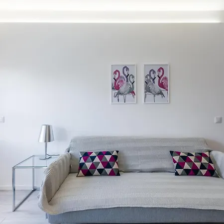 Guestready - Flamingo In The Square * Oporto