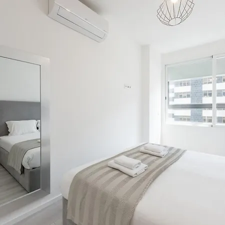 Guestready - Flamingo In The Square *